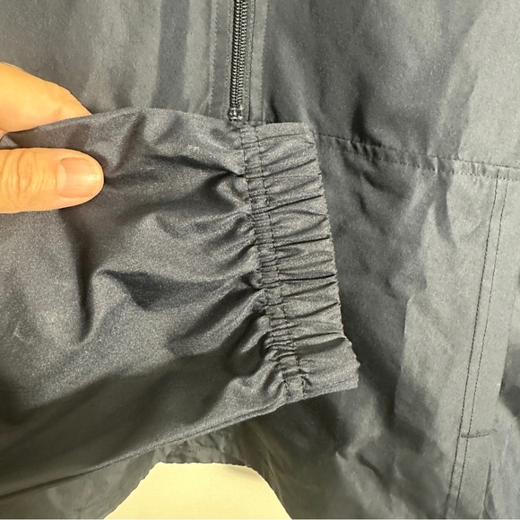 Syracuse Univ. sz M 1/4 zip windbreaker, unlined, hooded, collegiate, layer - Picture 5 of 10